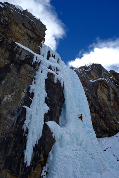 Escalade de glace à Val-d'Isère.