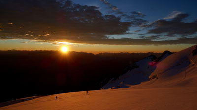 Val-d'Isère is the ideal playground for those wishing to practice mountaineering in a grandiose setting.